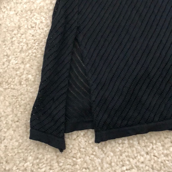 Cache semi-sheer black cover-up with long sleeves - Picture 5 of 6